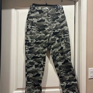 Superdown Gray Camouflage Pants